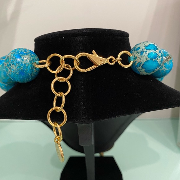 Turquoise Beaded Statement necklace - Picture 3 of 3